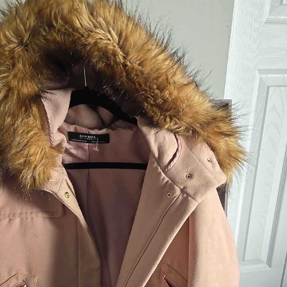 Zara Women’s Pink Hooded Coat with Faux Fur Trim
